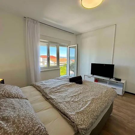 Apartment In 41525