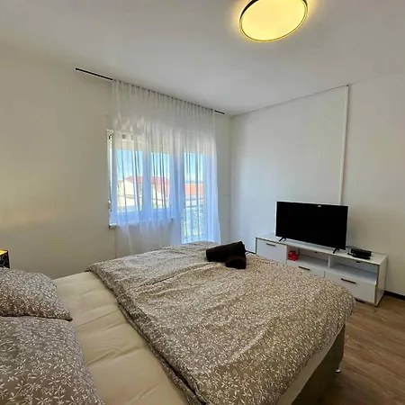 Apartment In 41525